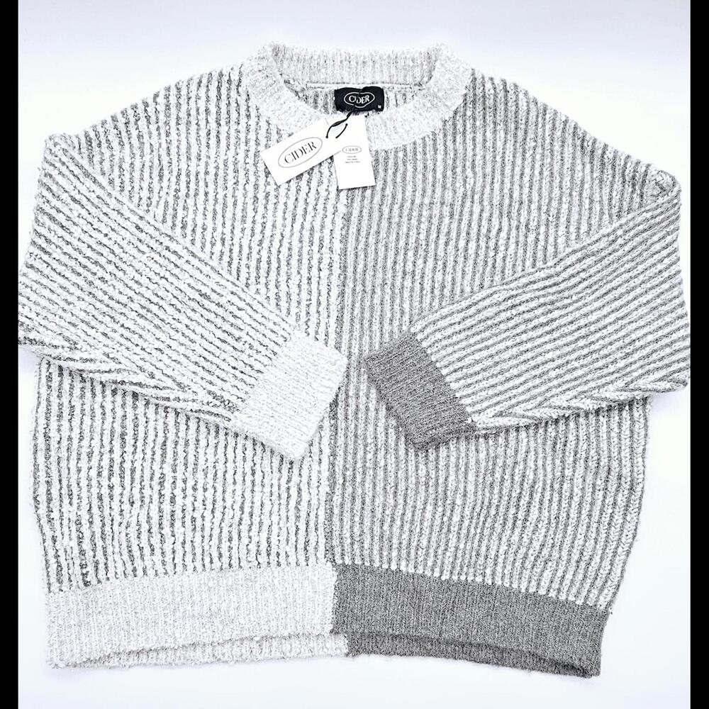 Cider Long Sleeve Oversized Metallic Sweater White/Gray Med